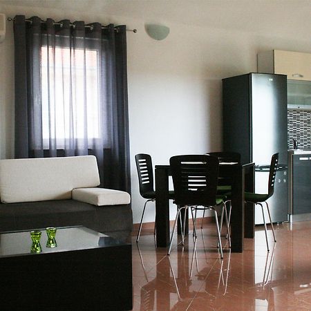 Apartments Kristina Milna  Room photo
