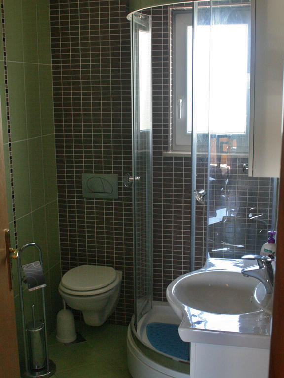 Apartments Kristina Milna  Room photo